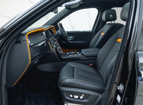 Rolls-Royce Cullinan Black Badge 17