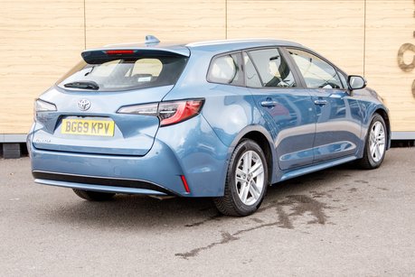 Toyota Corolla VVT-I ICON TECH
