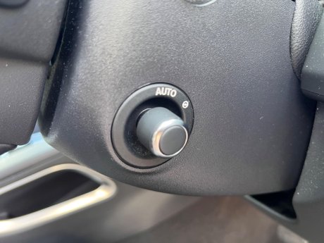 Jaguar F-Pace 3.0 D300 V6 S Auto AWD Euro 6 (s/s) 5dr 44