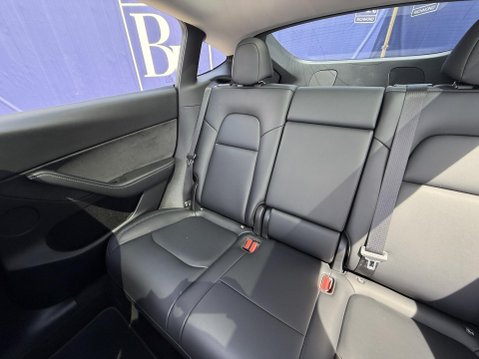 Tesla Model Y SUV 5dr Electric Auto RWD (346 ps) 27