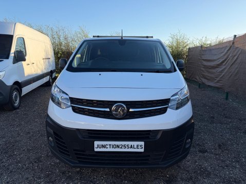 Vauxhall Vivaro 1.5 Turbo D 2900 Dynamic L2 H1 Euro 6 (s/s) 6dr 3