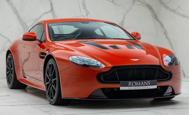Aston Martin V12 Vantage S 9