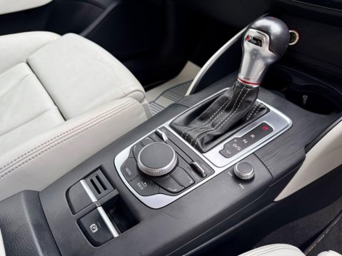 Audi S3 2.0 TFSI S Tronic quattro Euro 6 (s/s) 3dr (Nav) 14