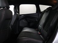 Ford Kuga ST-LINE 23