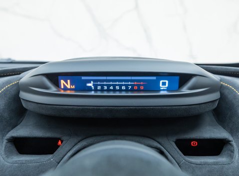 McLaren 765LT Spider 26