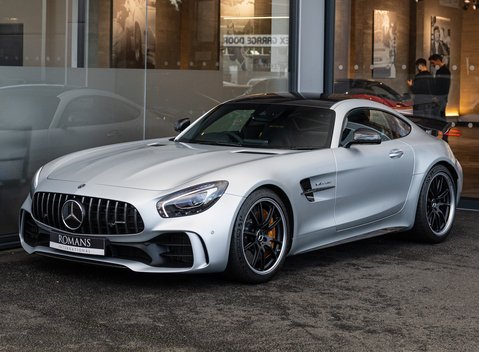 Mercedes-Benz AMG GT R 2
