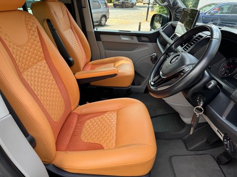 Volkswagen Transporter T32 TDI KOMBI HIGHLINE 4MOTION BMT 12