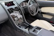 Aston Martin Vantage S V8 ROADSTER 2