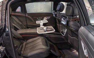 Mercedes-Benz M Class S650 10