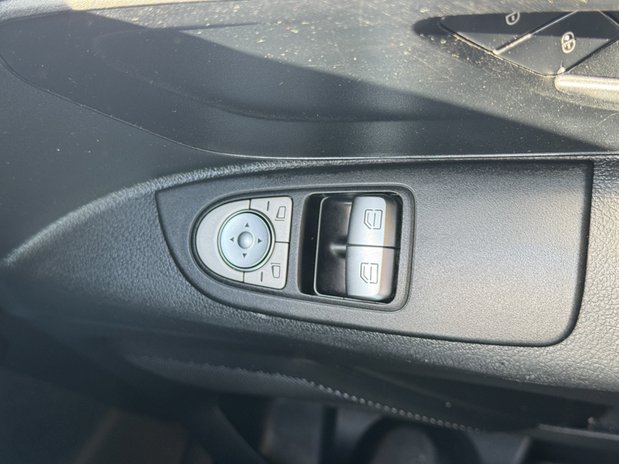 Mercedes-Benz Vito AUTO LWB L2H1 Low Roof Progressive 114 Rev Cam Nav EURO 6 25