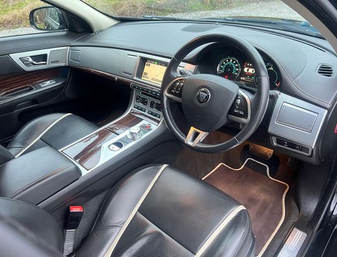 Jaguar XF 2.2d Portfolio Saloon 4dr Diesel Auto Euro 5 (s/s) (200 ps) 13