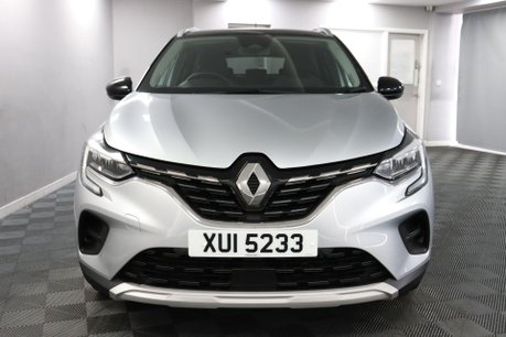 Renault Captur ICONIC TCE