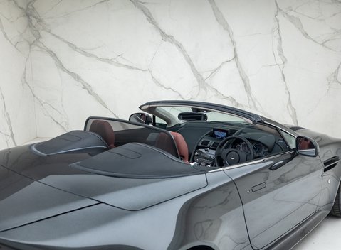 Aston Martin V12 Vantage ROADSTER 52