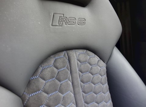 Audi RS6 Avant Performance 23