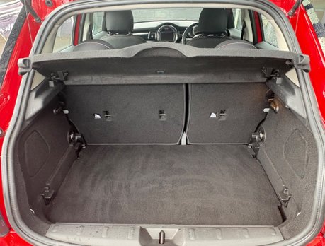 Mini Hatch One 1.2 Pepper 5 door + VISUAL BOOST + CONNECTED 8