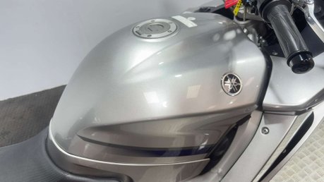 Yamaha FJR1300 ABS 2008 ONLY 22K NEW MOT SERVICED FULL LUGGAGE COMMUTER TOURER BIKE 43