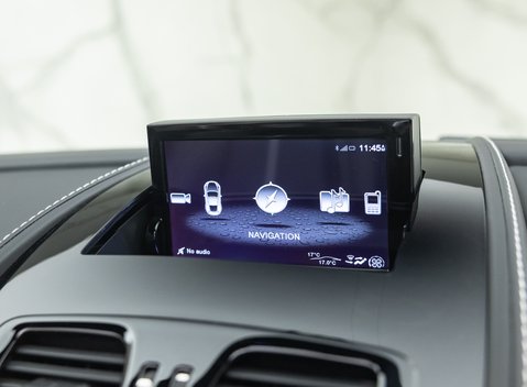 Aston Martin V12 Vantage S ROADSTER 24