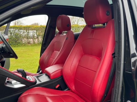 Jaguar E-Pace R-DYNAMIC HSE 41