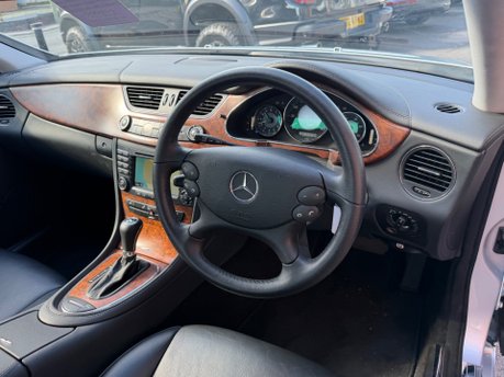 Mercedes-Benz CLS CLS320 CDI 21