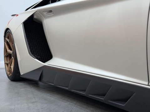 Lamborghini Aventador 6.5 V12 LP 750-4 Superveloce Coupe 2dr Petrol ISR 4WD Euro 6 (750 bhp) 23