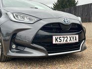 Toyota Yaris EXCEL FHEV 16