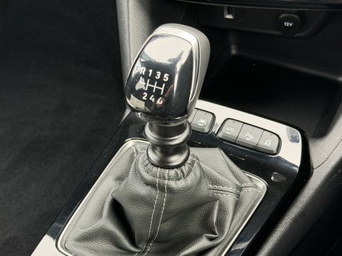 Vauxhall Mokka 1.2 Turbo 100 SRi Nav Premium 5dr 28