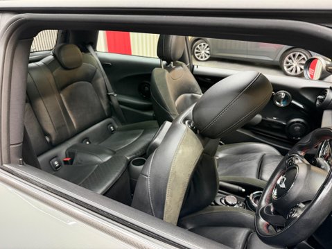 Mini Hatch 2.0 Cooper S Auto Euro 6 (s/s) 3dr 48