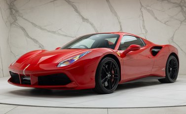 Ferrari 488 SPIDER 2