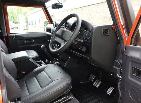 Land Rover 90 Adventure 11