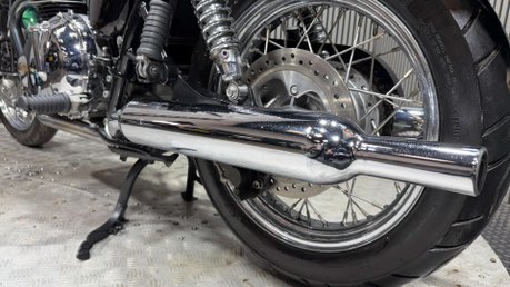 Triumph Bonneville 2004 ONLY 10K STUNNING MODERN CLASSIC NEW MOT 790CC 27