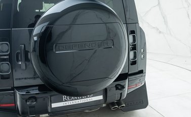 Land Rover Defender 90 V8 P525 31