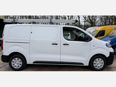 Peugeot Expert 2.0 BlueHDi 1400 Professional Standard Panel Van 6dr Diesel Manual MWB Euro 20