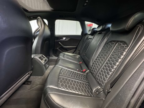 Audi RS4 2.9 TFSI V6 Estate 5dr Petrol Tiptronic quattro Euro 6 (s/s) (450 ps) 22