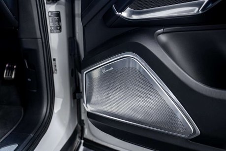 Porsche Cayenne 4.0T V8 GPF Turbo SUV 5dr Petrol TiptronicS 4WD Euro 6 (s/s) (550 ps) 27