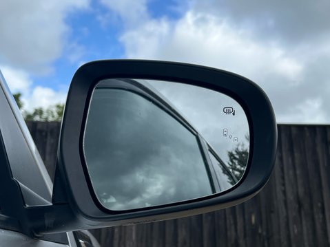 Suzuki Vitara SZ-T BOOSTERJET MHEV 21