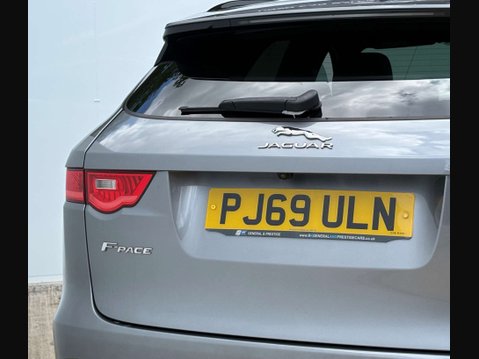 Jaguar F-Pace 2.0 F-PACE Chequered Flag AWD D Auto 4WD 5dr 36