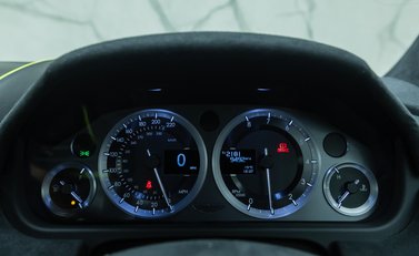 Aston Martin V8 Vantage AMR 18