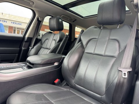 Land Rover Range Rover Sport 3.0 Range Rover Sport HSE Dynamic SDV6 Automatic 4WD 5dr - NATIONAL DELIVER 14