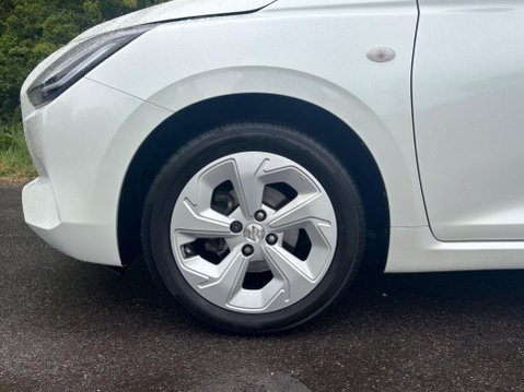 Suzuki Swift 1.2 MHEV Motion Euro 6 (s/s) 5dr 8