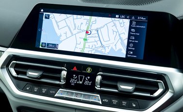 BMW M4 Competition XDrive 16