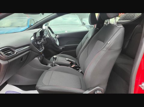 Ford Fiesta ST-LINE 31