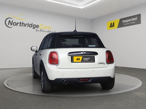Mini Hatch 1.5 Cooper D Euro 6 (s/s) 5dr 8