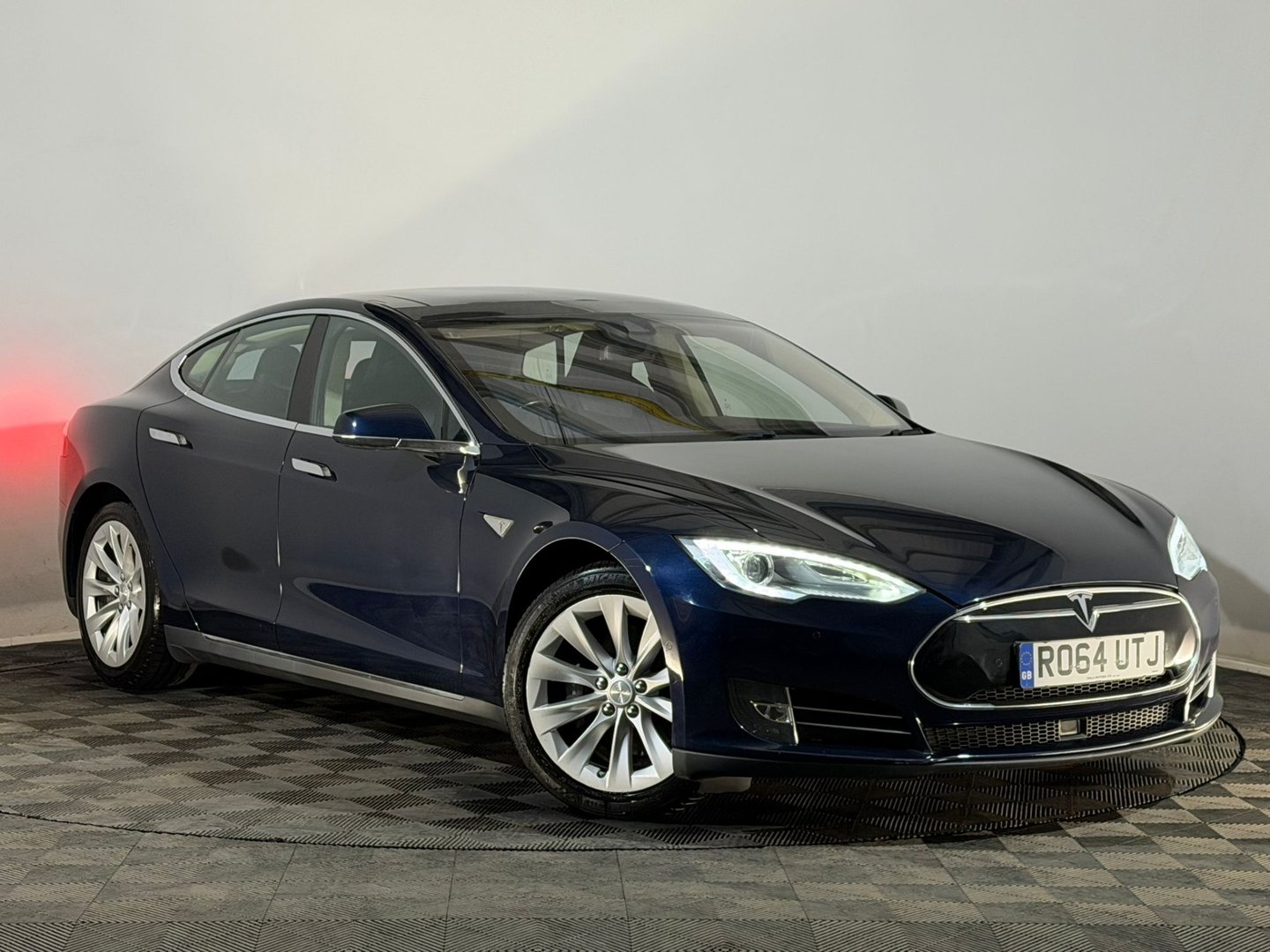 2014 TESLA MODEL S