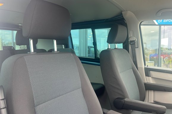Volkswagen Transporter T32 TDI KOMBI HIGHLINE BMT 19