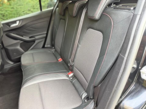 Ford Focus 1.0T EcoBoost ST-Line X Euro 6 (s/s) 5dr 12