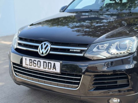 Volkswagen Touareg 3.0 Touareg V6 TSi Hybrid Auto 4WD 5dr 44