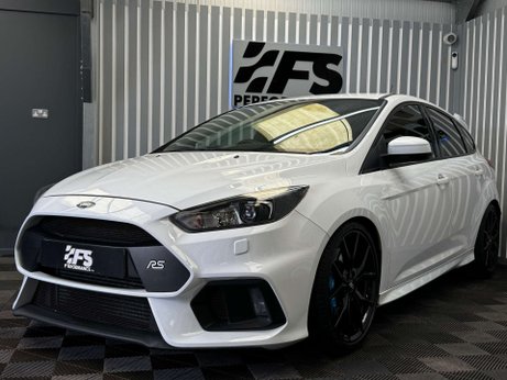 Ford Focus 2.3T EcoBoost RS Hatchback 5dr Petrol Manual AWD Euro 6 (s/s) (350 ps) 28