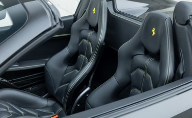 Ferrari 458 SPIDER 39