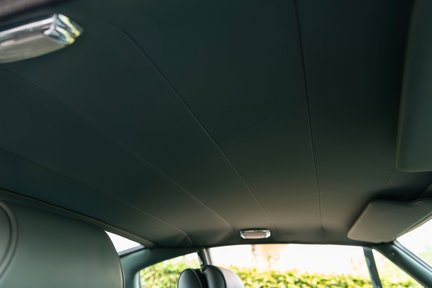 Aston Martin V8 Vantage ”Fliptail” Manual 32