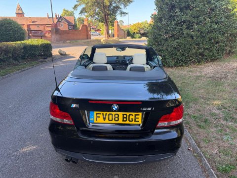BMW 1 Series 3.0 125i M Sport 2dr 9